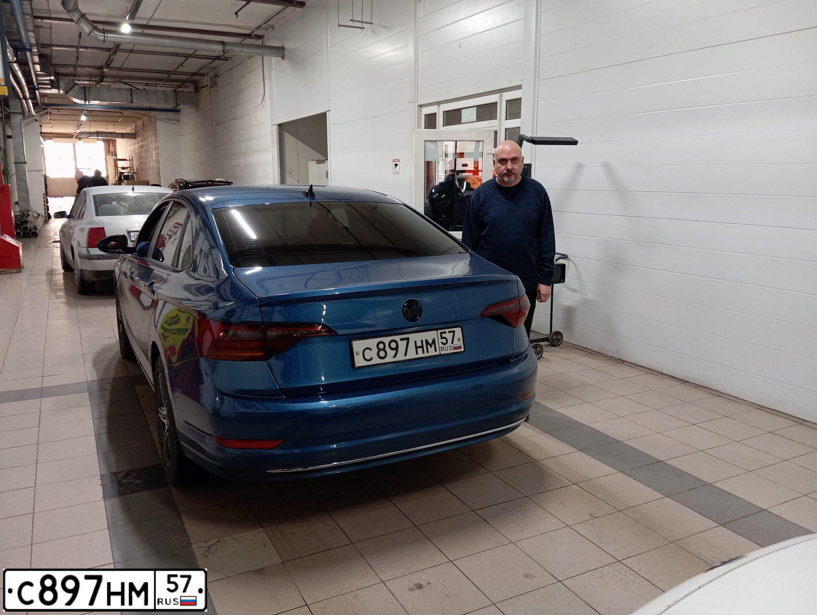 Фото автомобиля VOLKSWAGEN JETTA, 2019 — госномер С897НМ57. Цвет: СИНИЙ