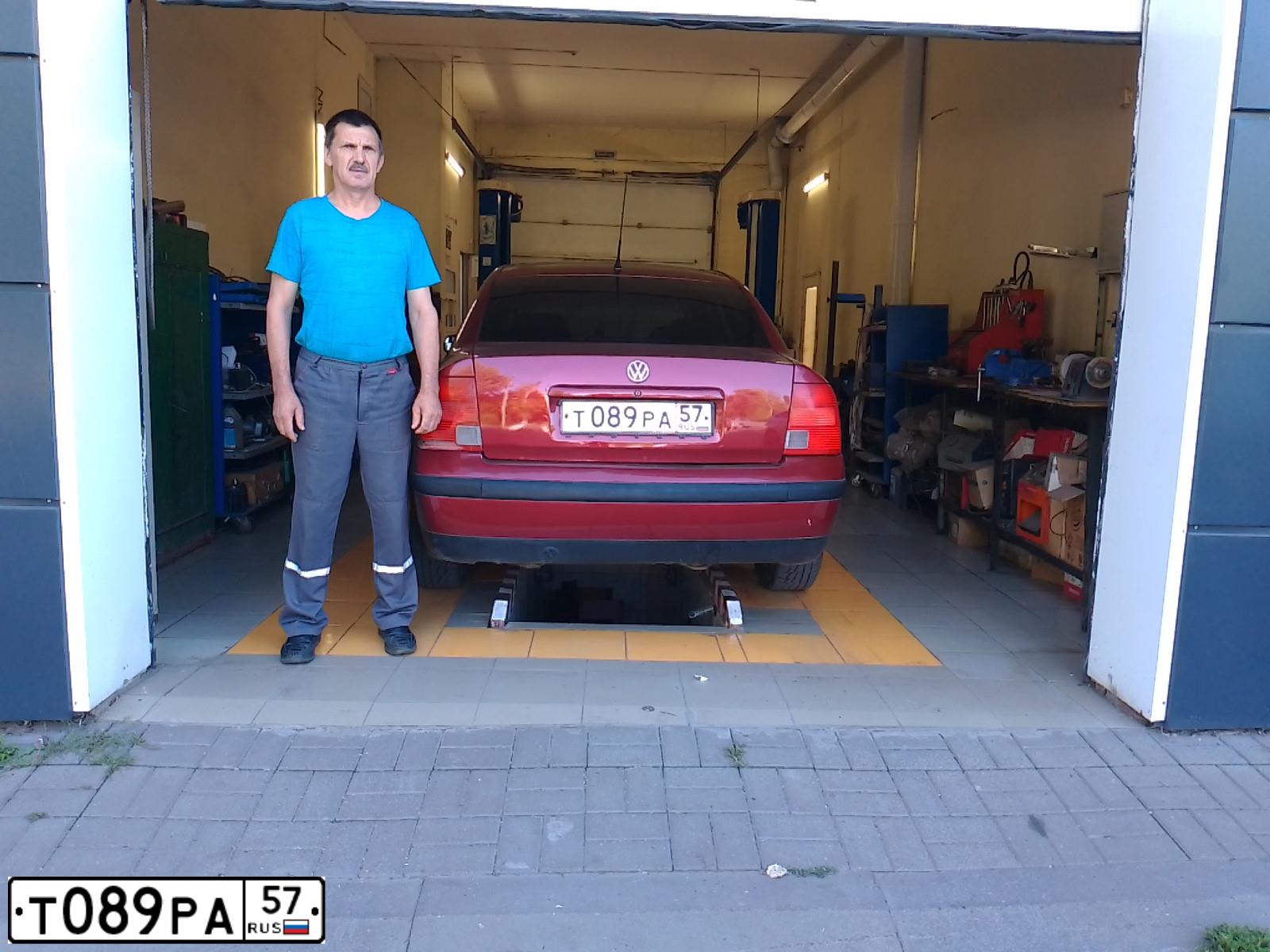Фото автомобиля VOLKSWAGEN PASSAT, 1996 — госномер Х212КС31