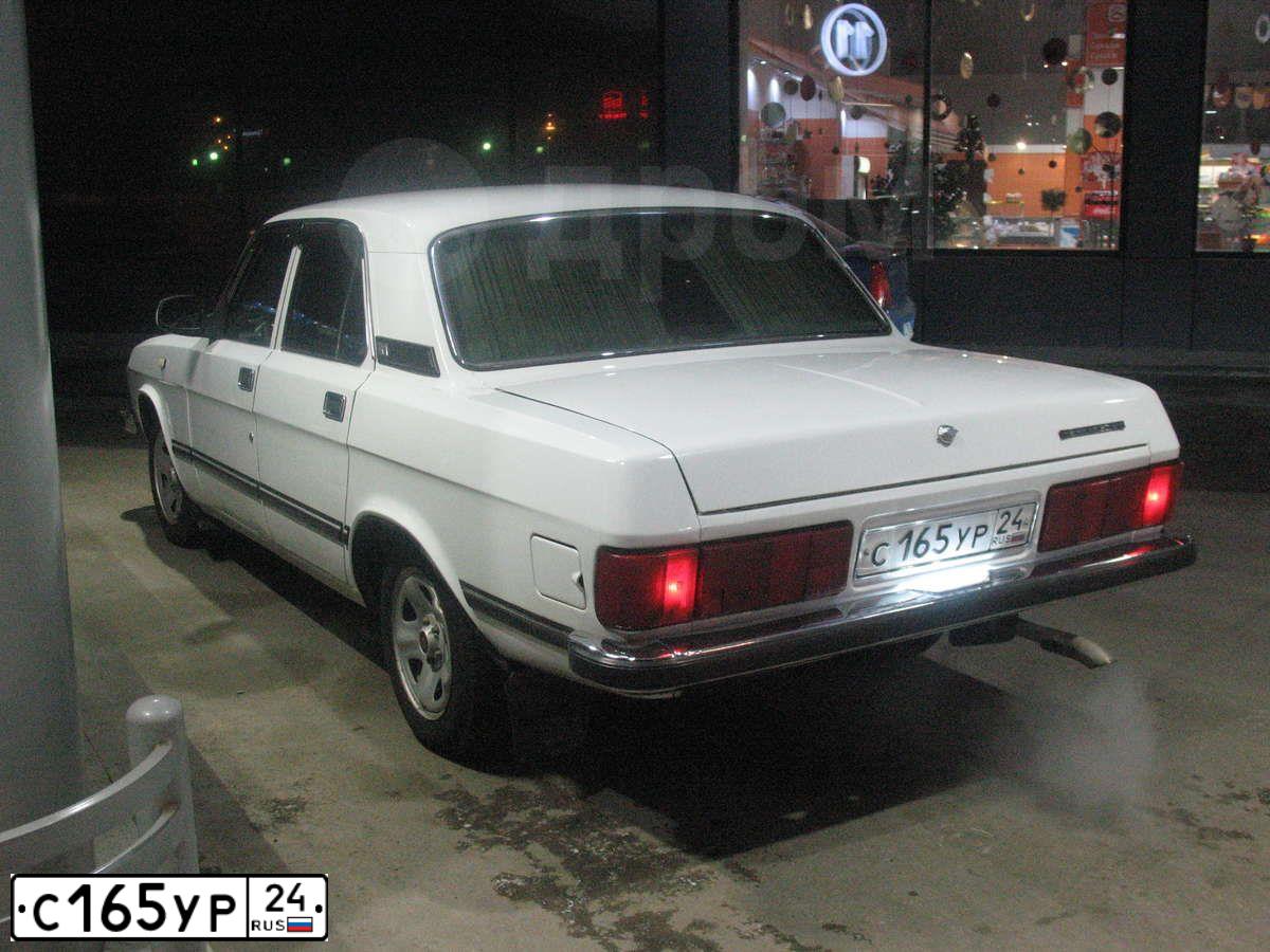 Фото автомобиля GAZ 3102 WOLGA, 2003 — госномер С165УР24. Цвет: БЕЛЫЙ