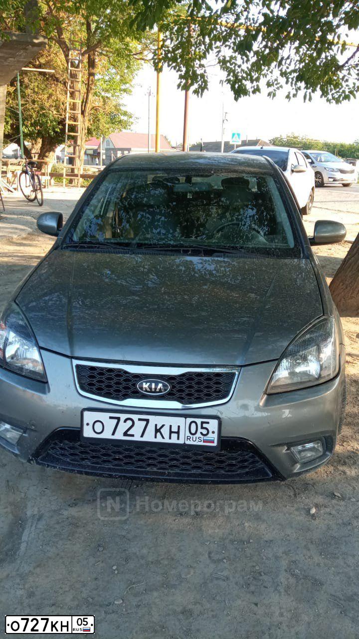 Фото автомобиля LADA 2110 LADA, 2006 — госномер Т287ЕТ05. Цвет: СРЕДНИЙ СЕРО-ЗЕЛЕНЫЙ МЕТ.
