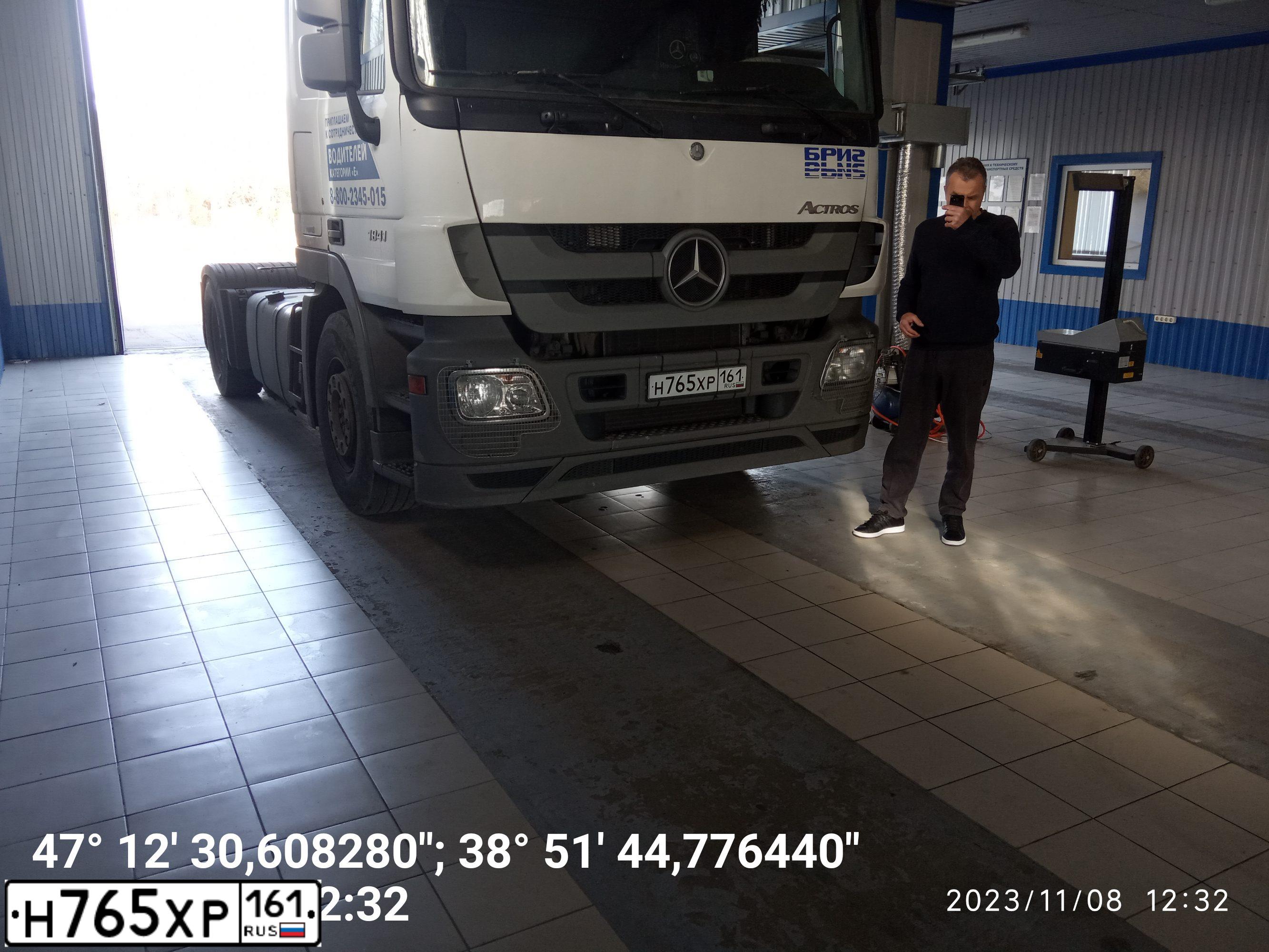 Фото автомобиля MERCEDES ACTROS, 2017 — госномер Н765ХР161. Цвет: Белый