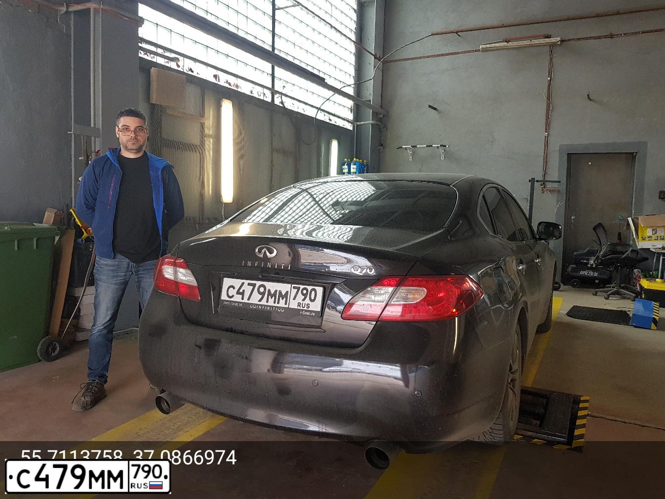 Фото автомобиля INFINITI M, 2011 — госномер Т078АА550. Цвет: ЧЕРНЫЙ