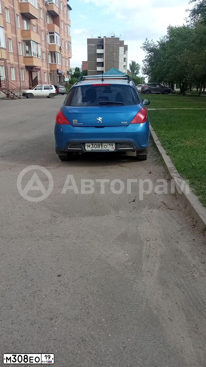 Фото автомобиля PEUGEOT 308, 2010 — госномер М308ЕО19. Цвет: ЯРКО-СИНИЙ