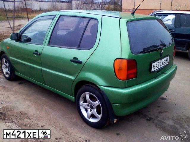 Фото автомобиля VOLKSWAGEN POLO, 1997 — госномер М421ХЕ46. Цвет: ЗЕЛЕНЫЙ