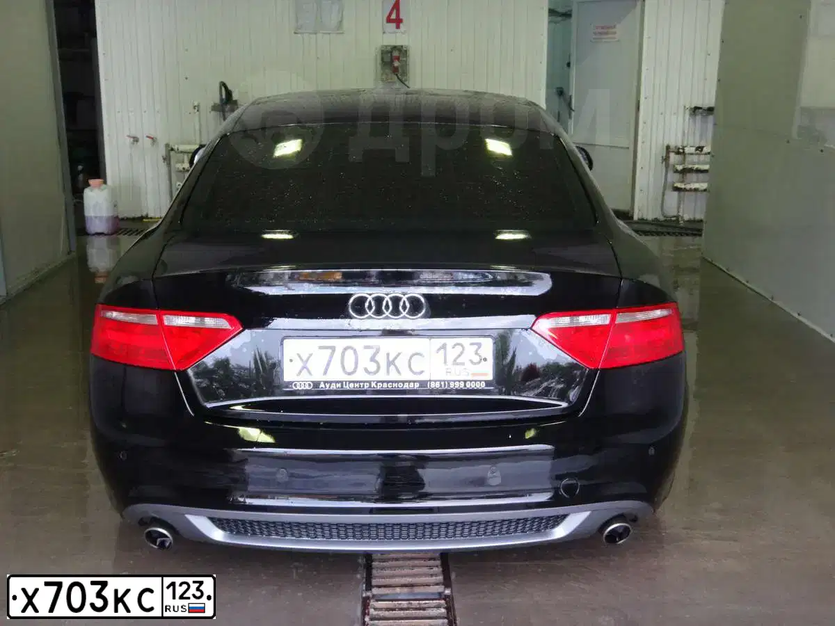 Фото автомобиля AUDI A5, 2008 — госномер М747ОТ93. Цвет: ЧЕРНЫЙ