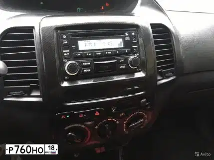 Фото автомобиля GEELY MK CROSS, 2012 — госномер Р760НО18. Цвет: Белый