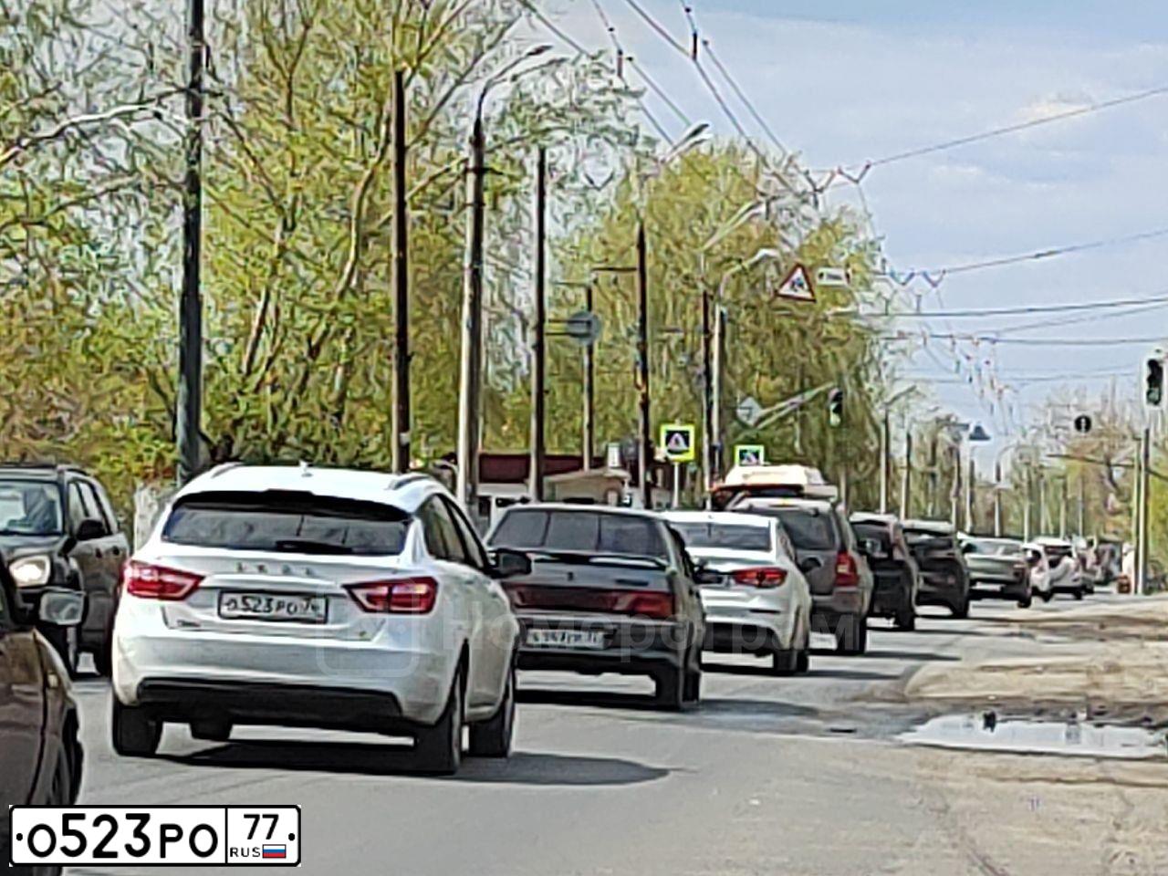 Фото автомобиля ФОРД КУГА, 2013 — госномер М259НС21. Цвет: Золотисто-коричневый