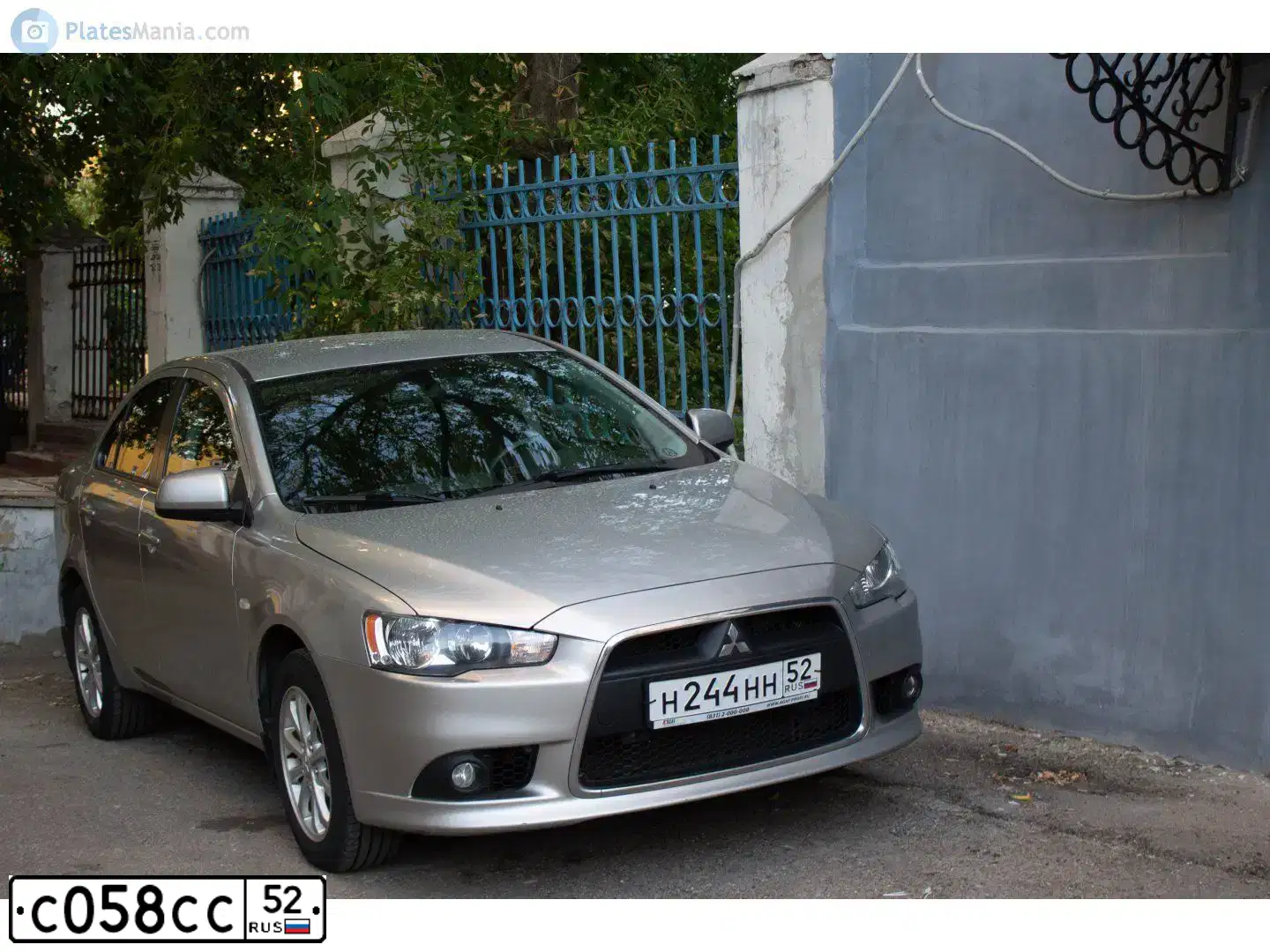 Фото автомобиля MERCEDES C-KLASSE, 2011 — госномер М808РУ152. Цвет: Белый