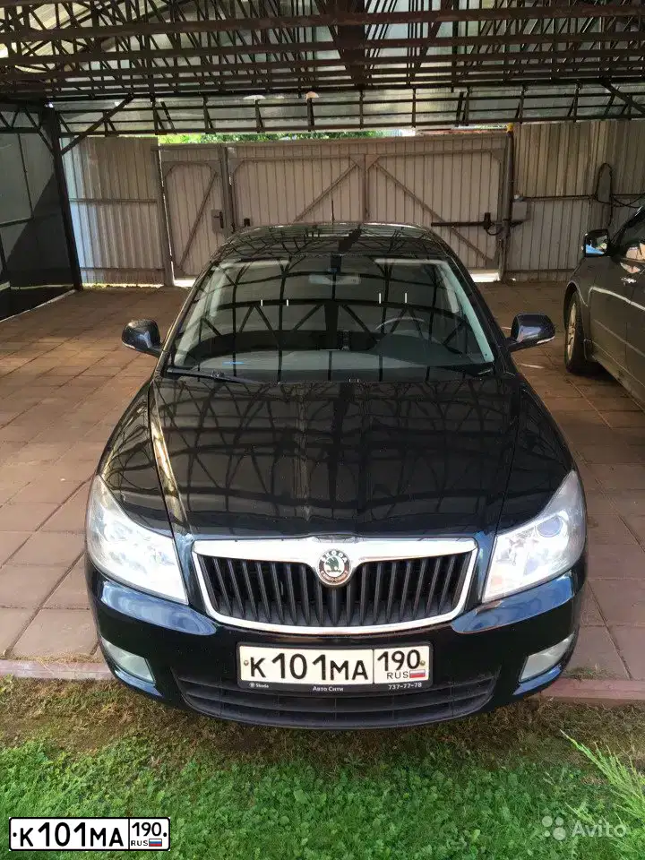 Фото автомобиля SKODA OCTAVIA, 2010 — госномер Т382АУ181. Цвет: ЧЕРНЫЙ
