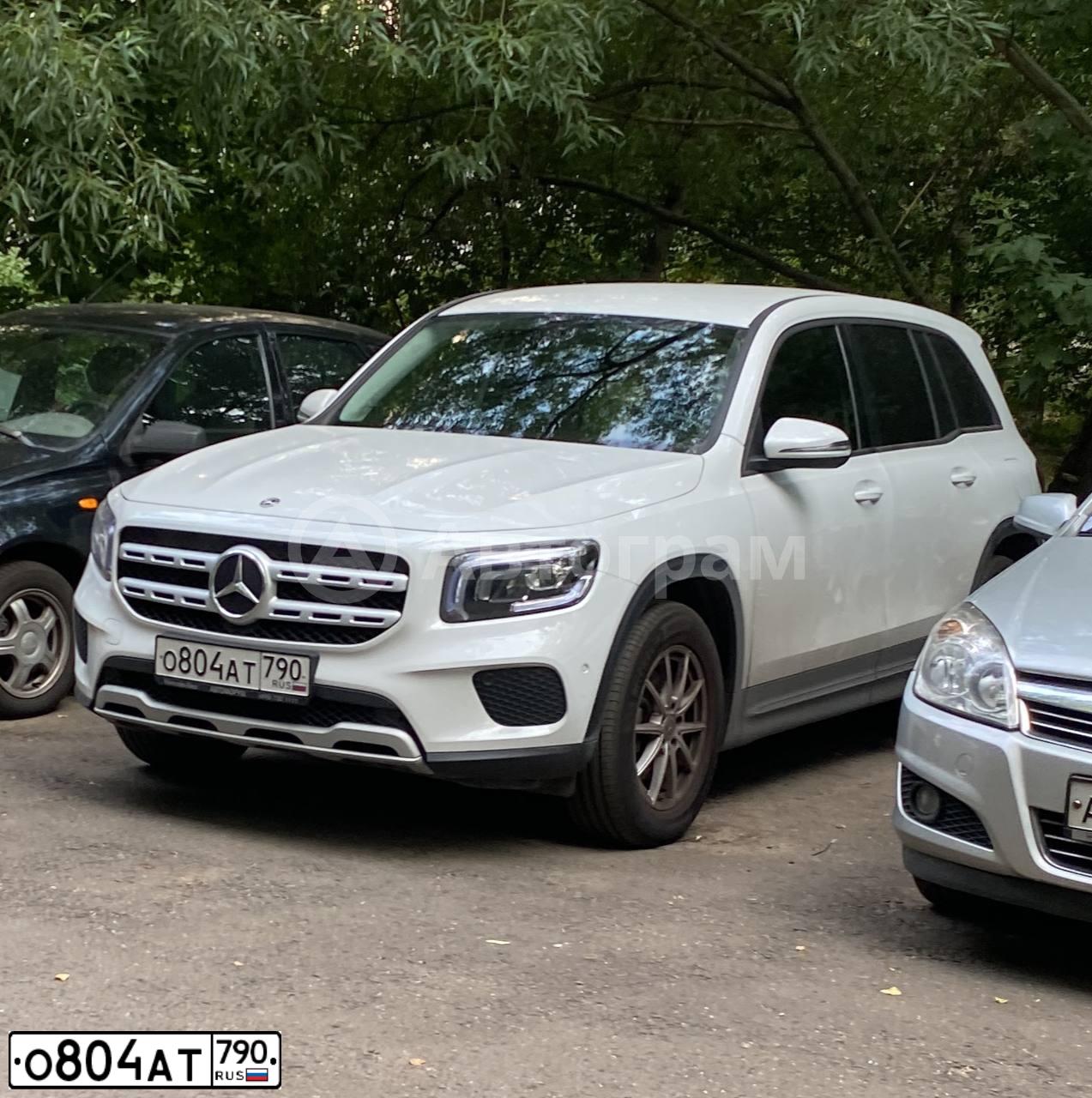 Фото автомобиля MERCEDES GLB-KLASSE, 2020 — госномер О804АТ790. Цвет: Белый