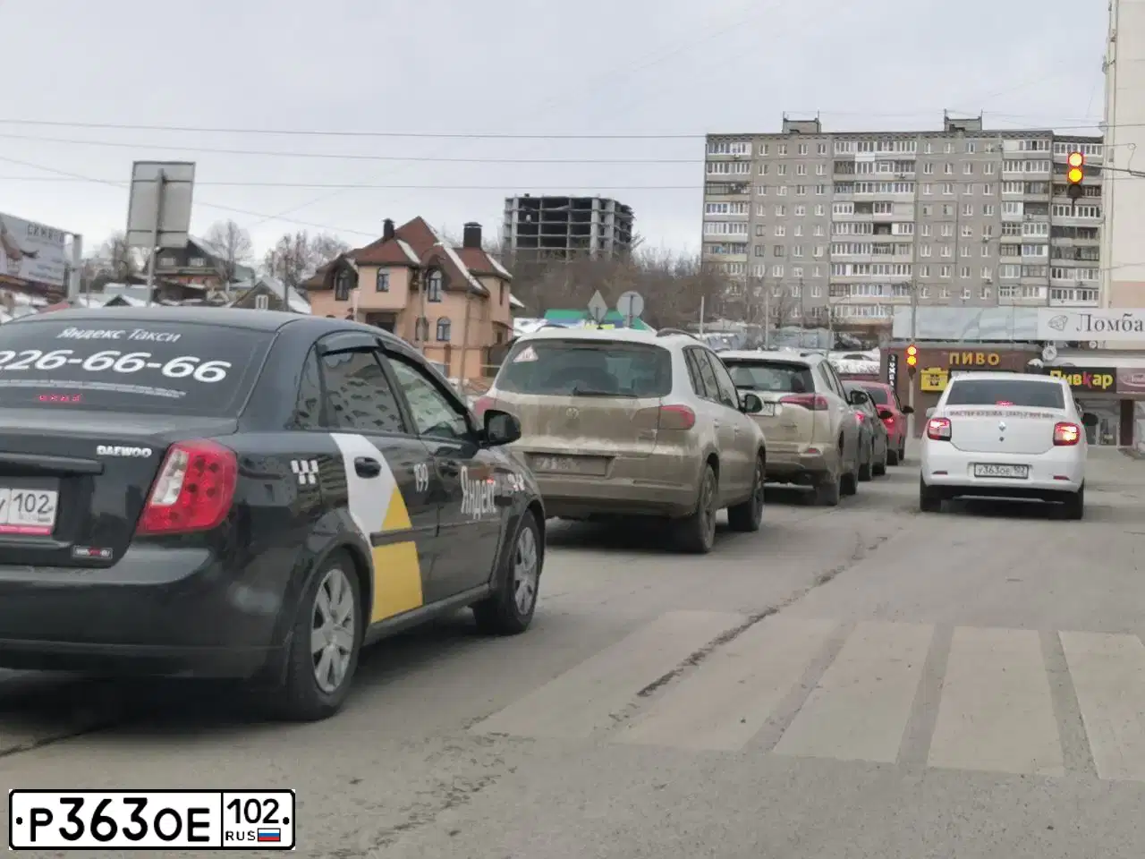 Фото автомобиля LADA 2192 KALINA, 2013 — госномер Р363ОЕ102. Цвет: Сине-Черный