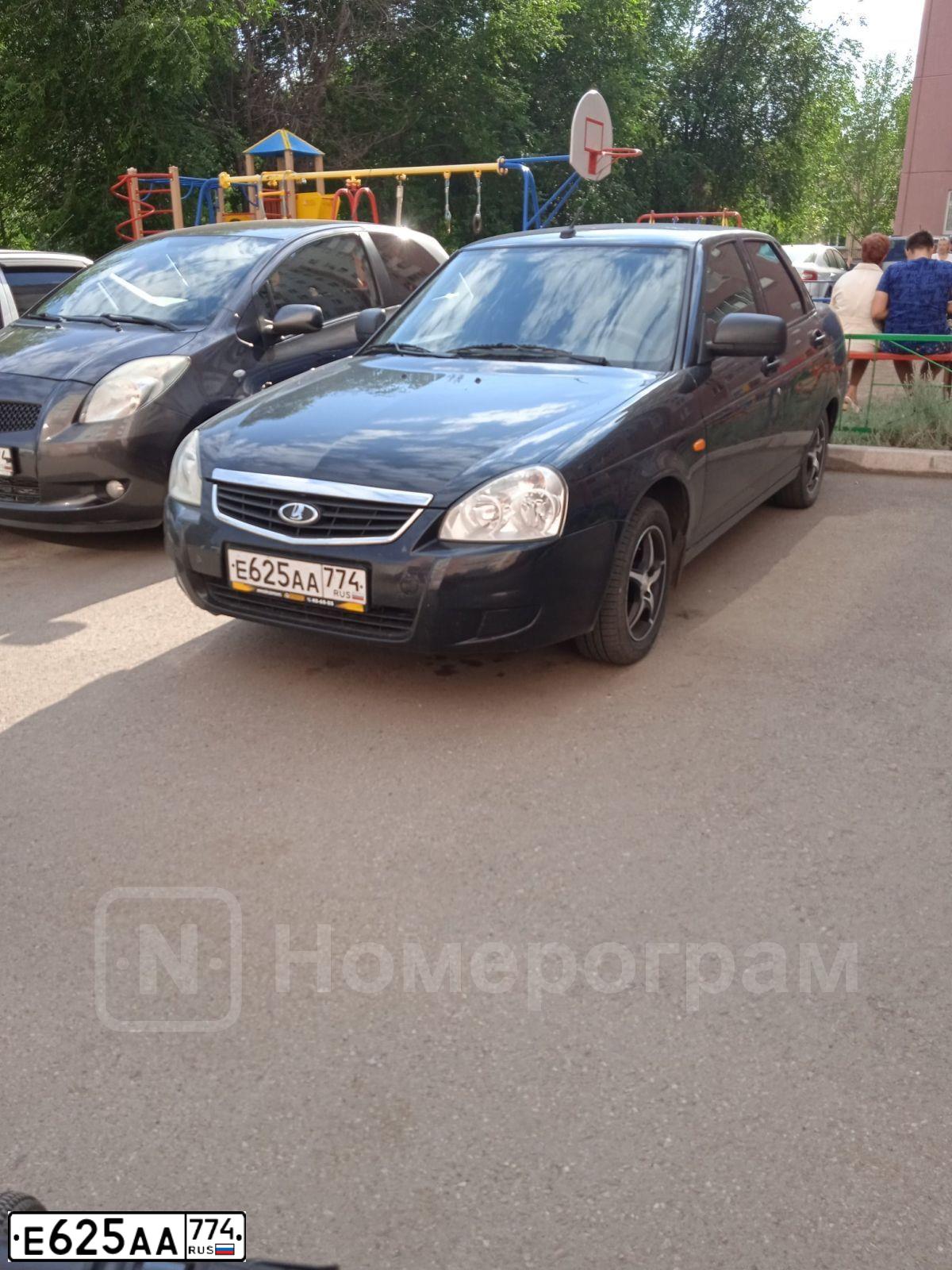 Фото автомобиля LADA 2170 PRIORA, 2013 — госномер Т554ХА774. Цвет: Сине-Черный