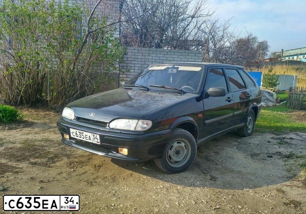 Фото автомобиля LADA 2114 SAMARA, 2009 — госномер С635ЕА34. Цвет: СИНЕ-ЧЁРНЫЙ
