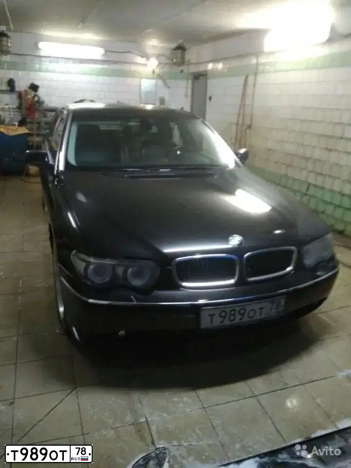 Фото автомобиля BMW SERIE 7, 2004 — госномер Т989ОТ78. Цвет: ЧЕРНЫЙ