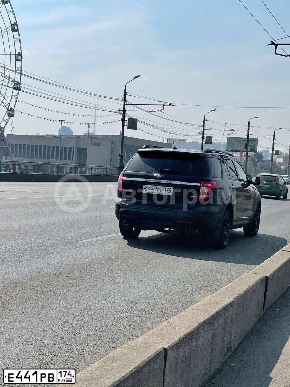 Фото автомобиля FORD EXPLORER, 2012 — госномер Е441РВ174. Цвет: ЧЕРНЫЙ