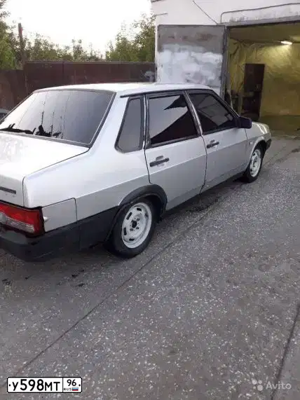 Фото автомобиля LADA 2109 SAMARA, 2003 — госномер У598МТ96. Цвет: СВЕТЛО-СЕРЫЙ