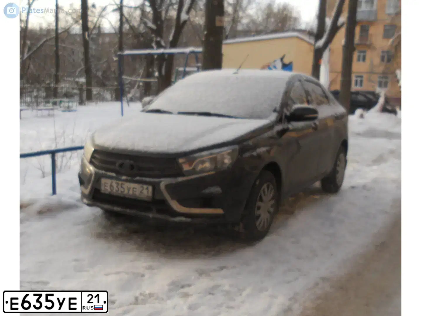 Фото автомобиля LADA VESTA, 2018 — госномер М131СХ21. Цвет: ЧЕРНЫЙ