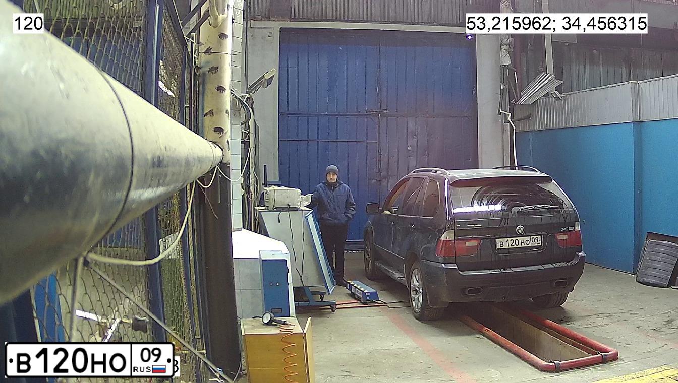 Фото автомобиля BMW X5, 2002 — госномер О196ОА32. Цвет: ЧЕРНЫЙ