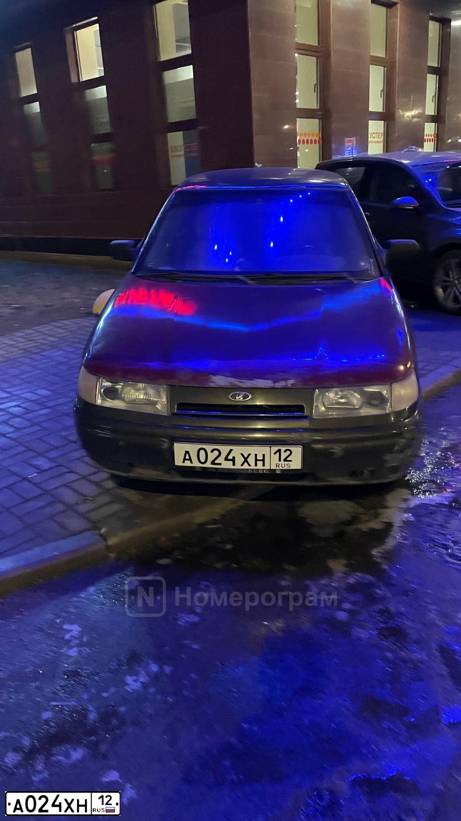 Фото автомобиля LADA 2110, 2006 — госномер А024ХН12. Цвет: ЗОЛОТИСТЫЙ ТЕМНО-ЗЕЛЕНЫЙ