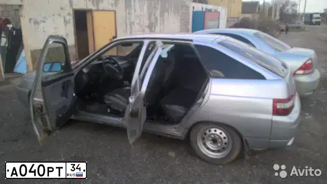 Фото автомобиля LADA 2112, 2004 — госномер А040РТ34. Цвет: СВЕТЛО СЕРЕБРИСТЫЙ МЕТАЛЛ