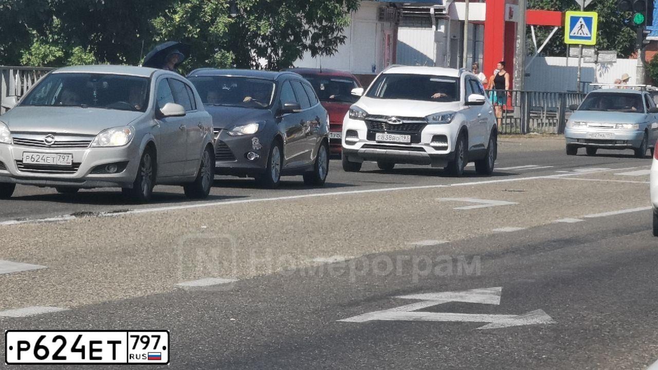 Фото автомобиля OPEL ASTRA, 2010 — госномер М723ХН33