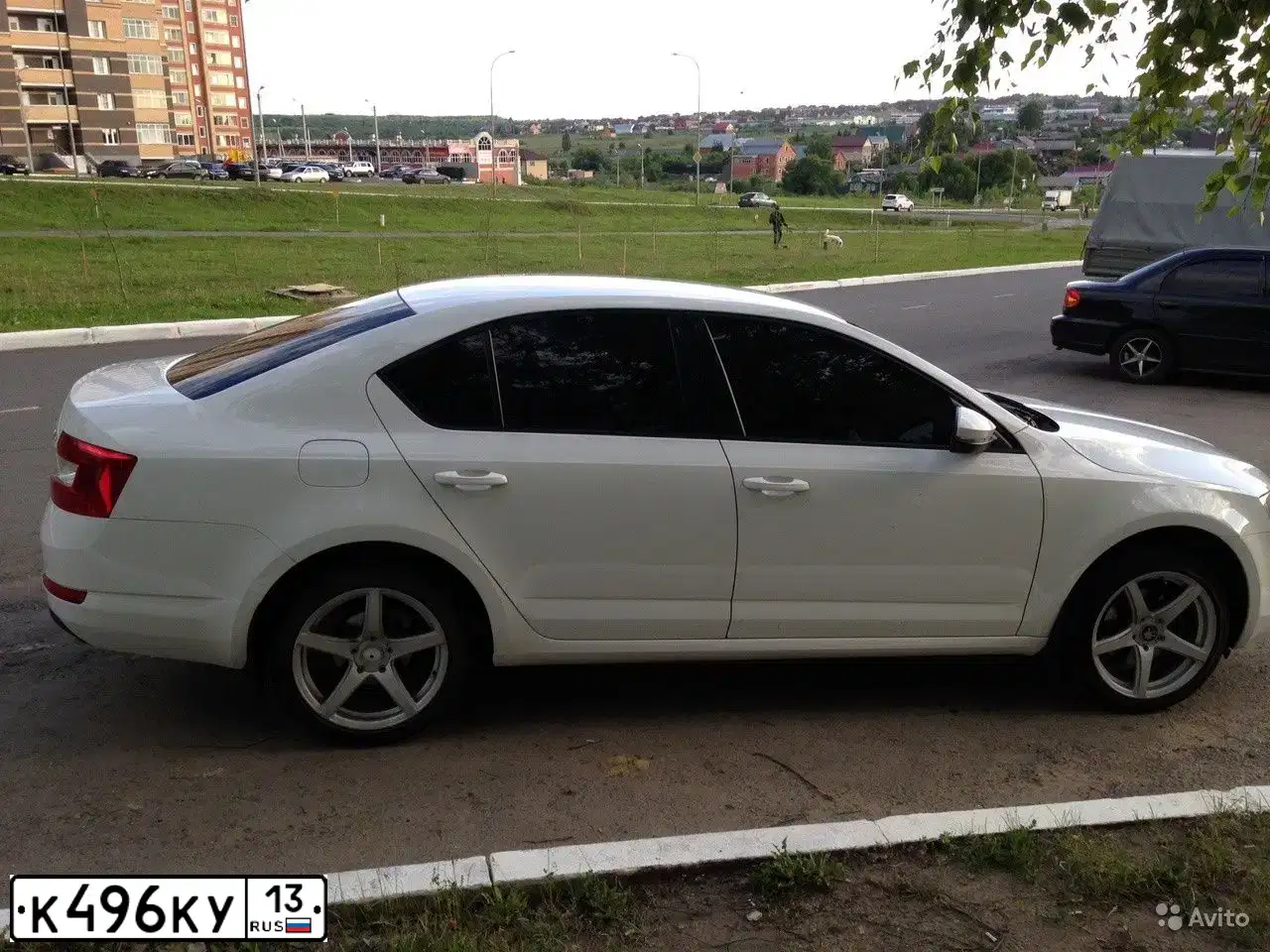 Фото автомобиля SKODA OCTAVIA, 2013 — госномер К236ХК13. Цвет: Белый
