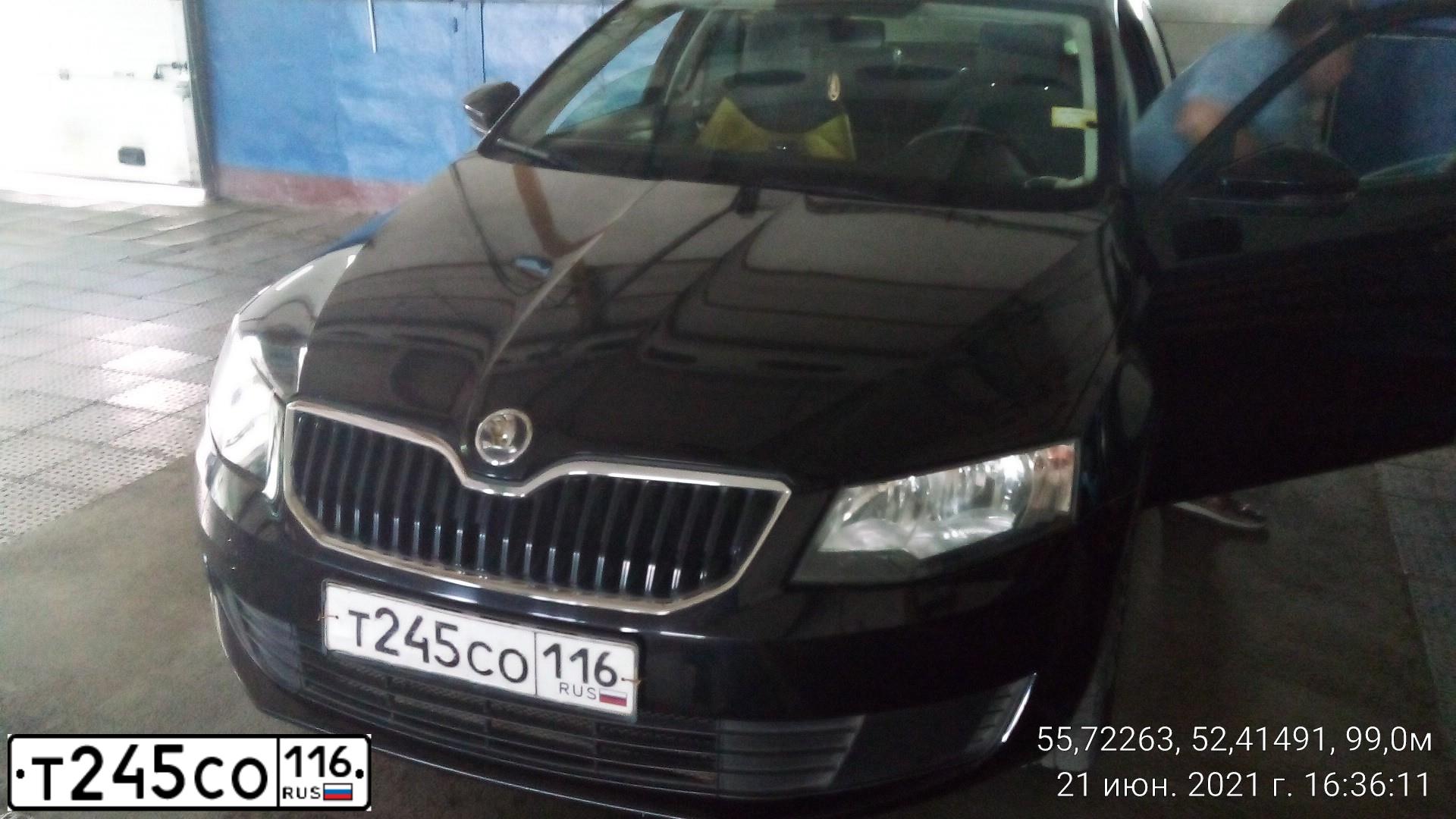 Фото автомобиля SKODA OCTAVIA, 2014 — госномер Т245СО116. Цвет: ЧЕРНЫЙ