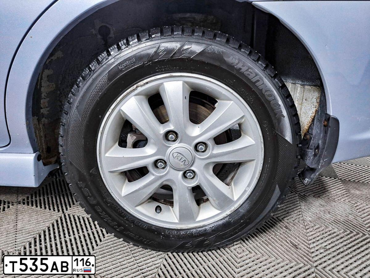 Фото автомобиля KIA CERATO, 2007 — госномер Т535АВ116. Цвет: Серебристый