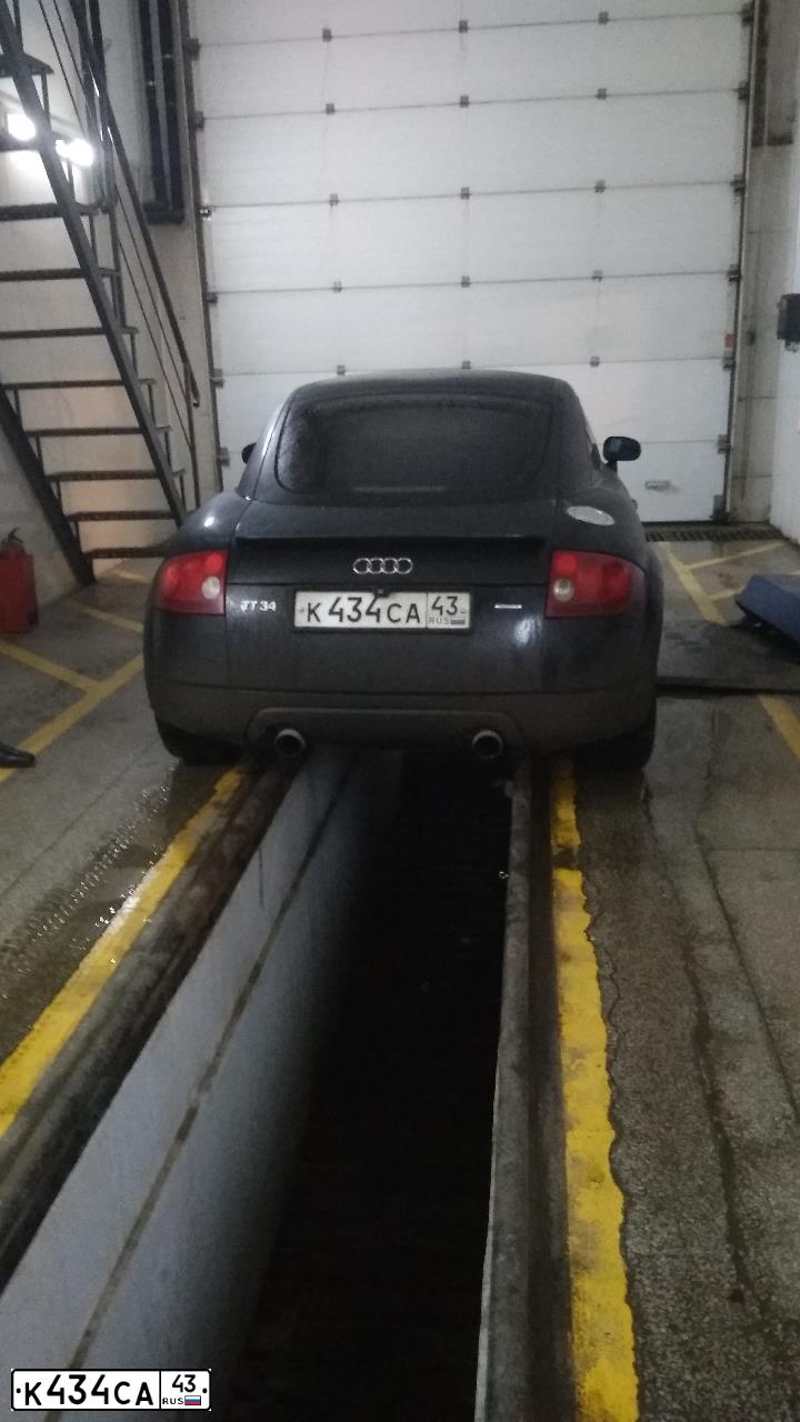Фото автомобиля AUDI TT, 2001 — госномер С103СХ43. Цвет: ЧЕРНЫЙ