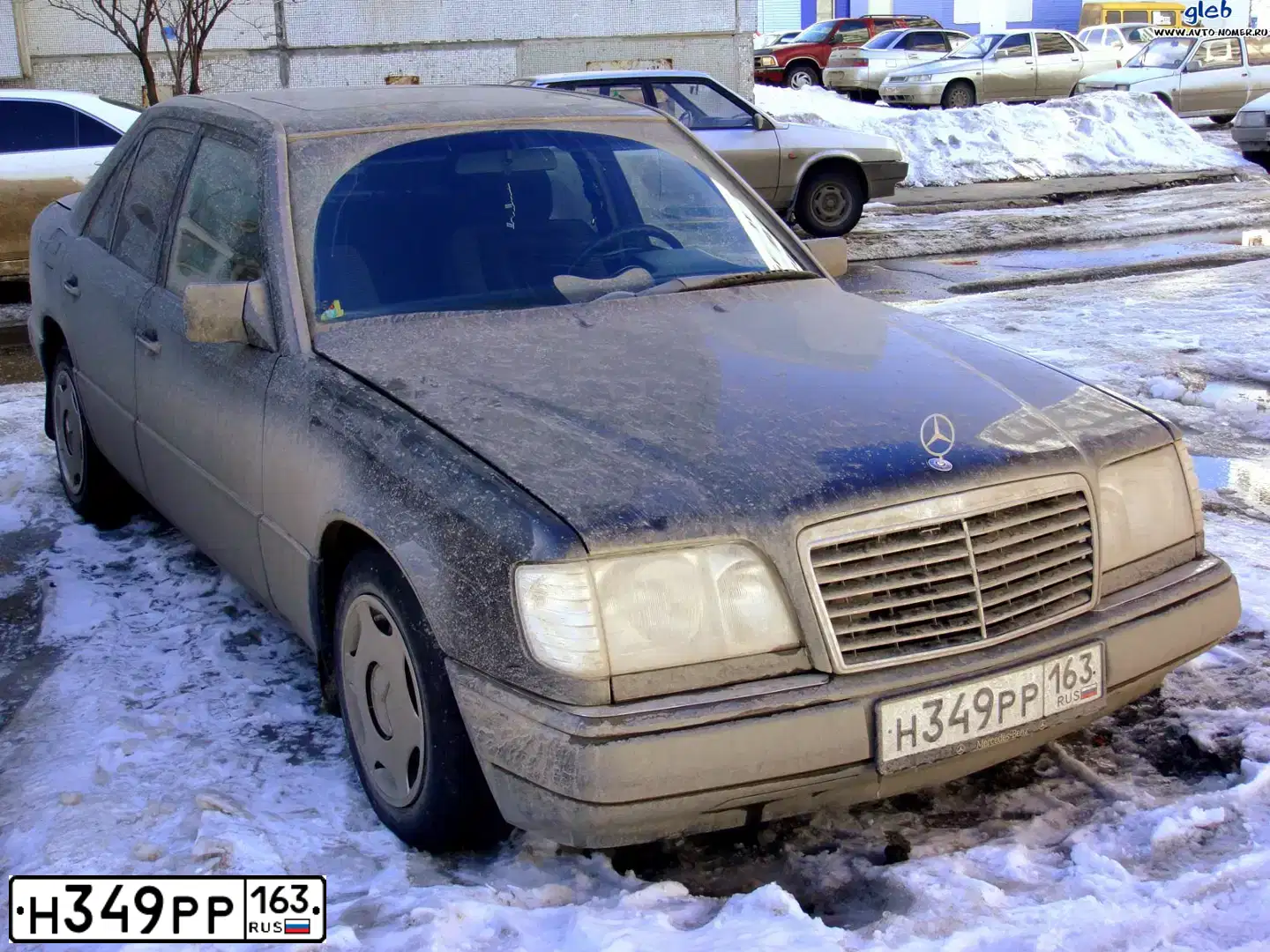 Фото автомобиля MERCEDES E-KLASSE, 1990. Цвет: ЧЕРНЫЙ