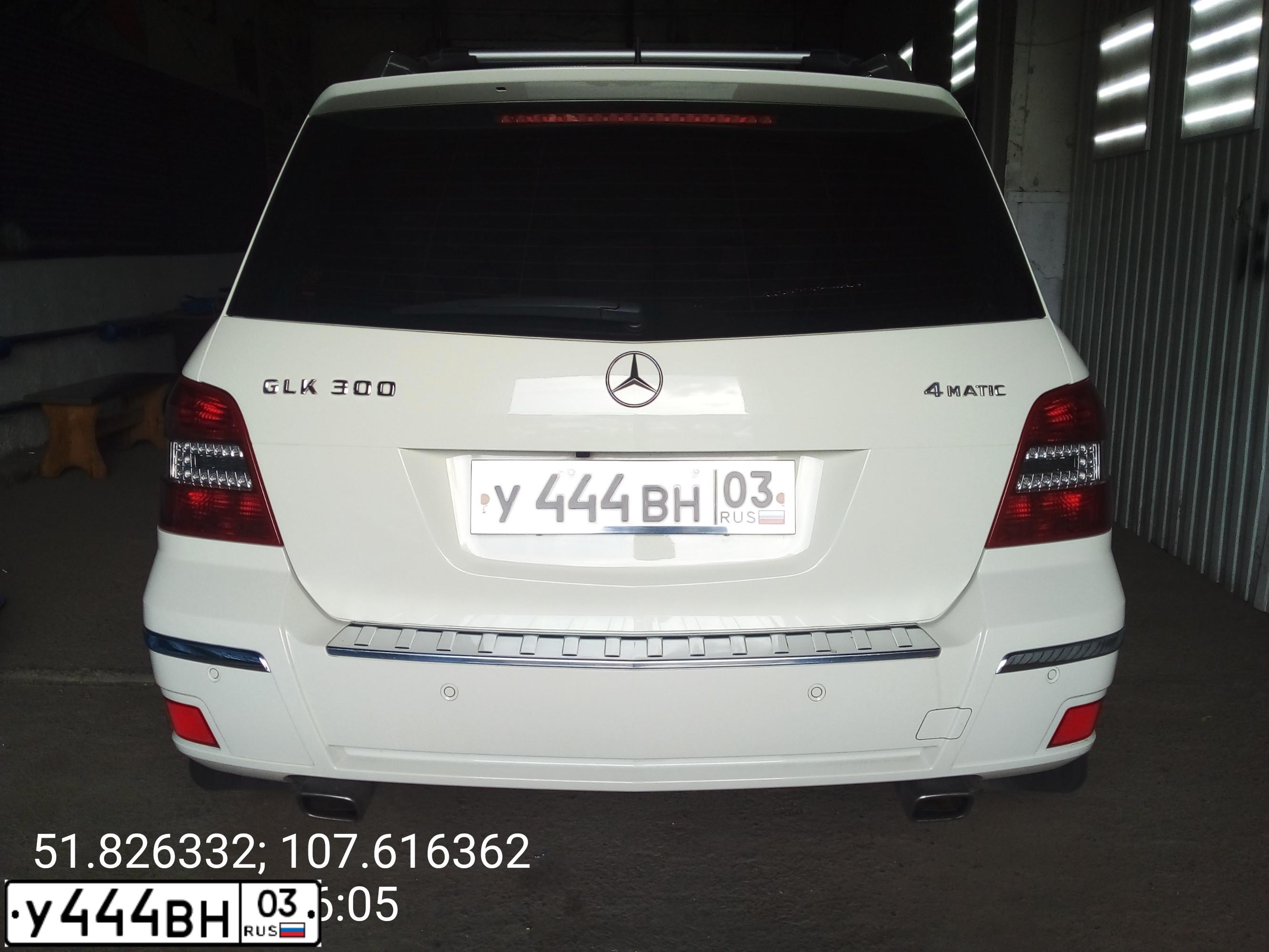 Фото автомобиля MERCEDES GLK-KLASSE, 2010 — госномер У444ВН03. Цвет: БЕЛЫЙ
