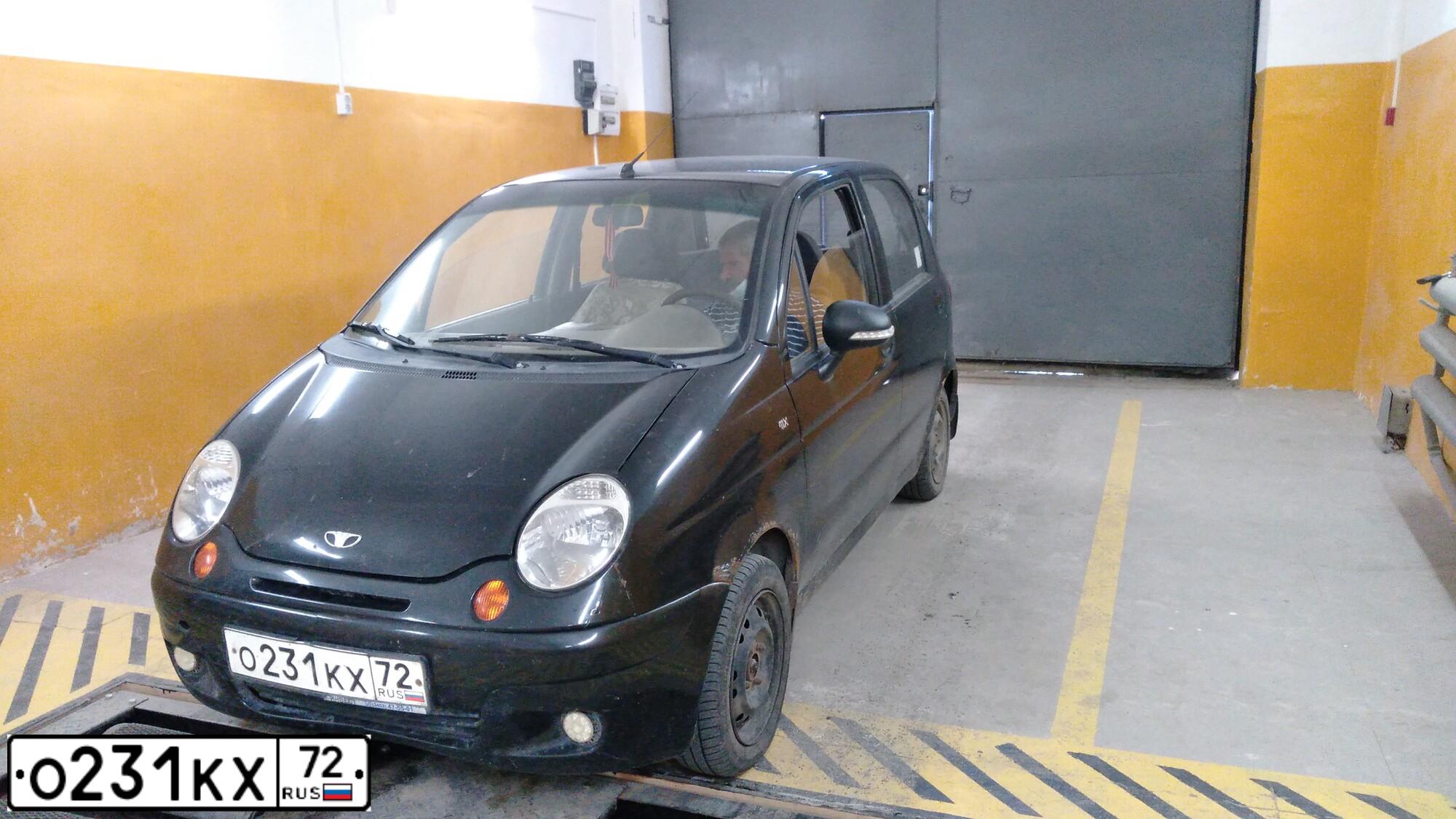 Фото автомобиля DAEWOO O MATIZ, 2012 — госномер О231КХ72. Цвет: Бледно-Черный