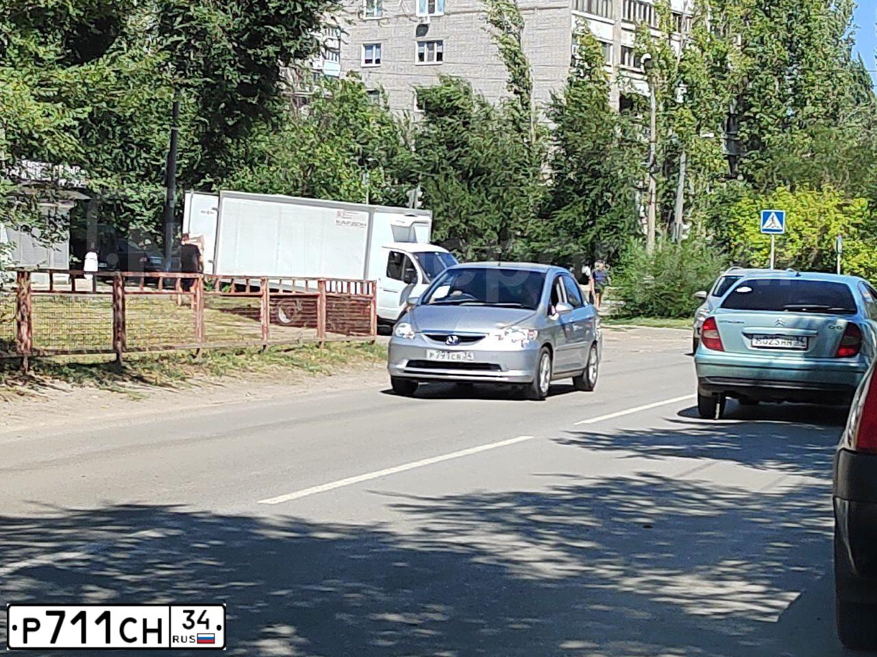 Фото автомобиля HONDA ACCORD, 2006 — госномер В070ОТ122. Цвет: синий