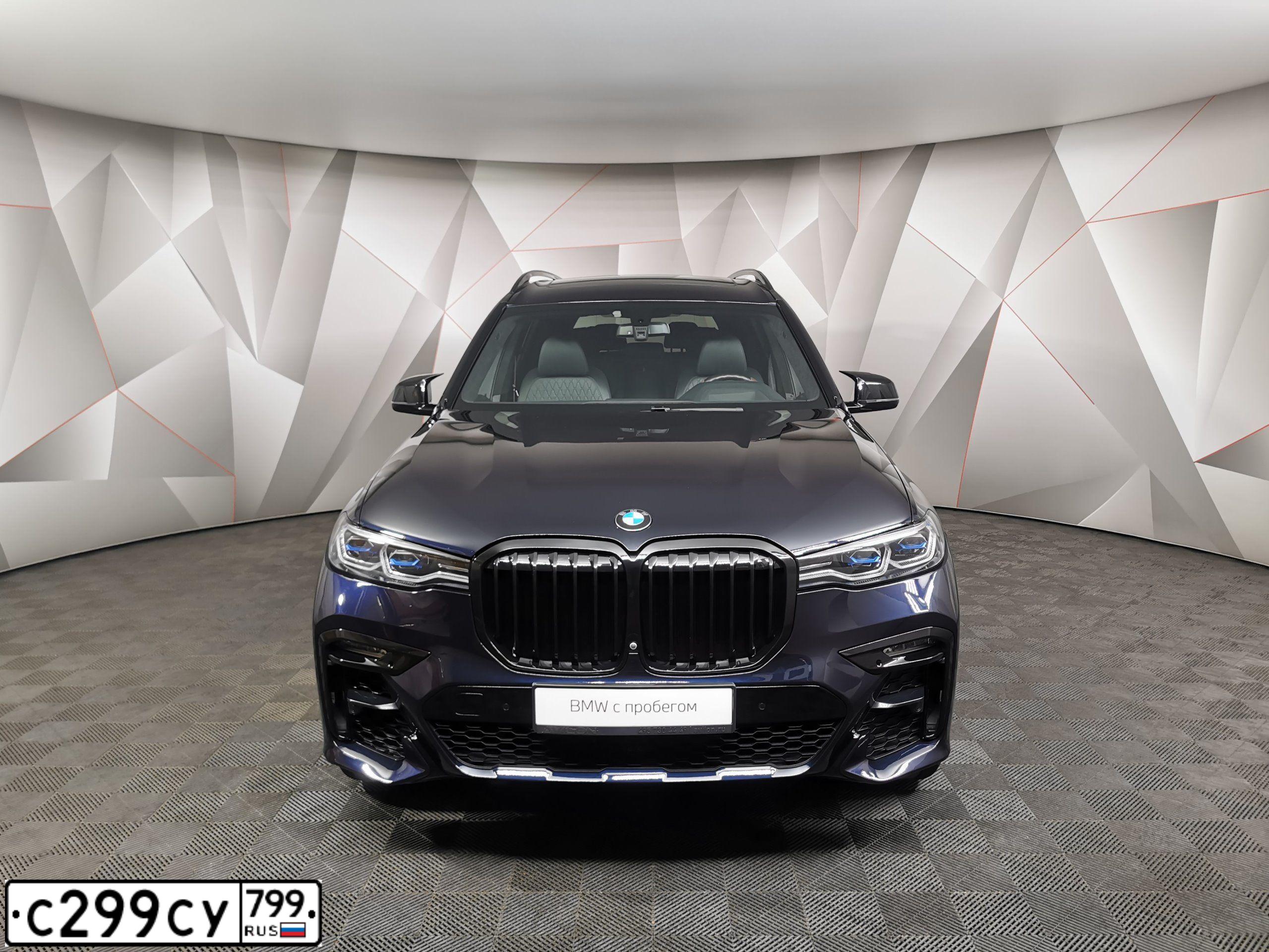 Фото автомобиля BMW X7, 2019 — госномер С299СУ799. Цвет: ЧЕРНЫЙ
