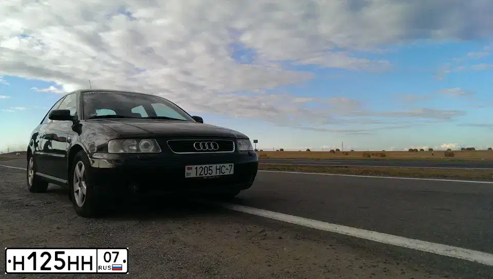 Фото автомобиля GAZ 3110 WOLGA, 2004 — госномер Н125НН07. Цвет: ЖЕЛТЫЙ