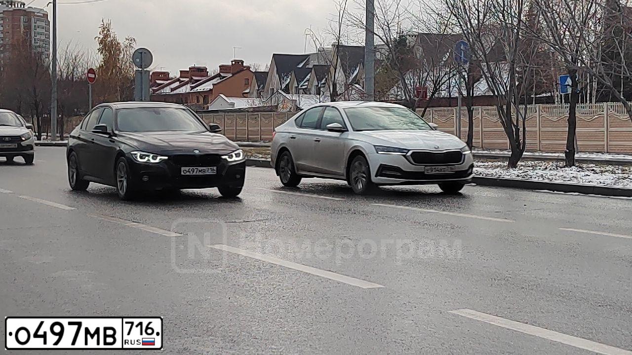 Фото автомобиля BMW 320 I XDRIVE, 2015 — госномер Х246ЕН71. Цвет: ЧЕРНЫЙ