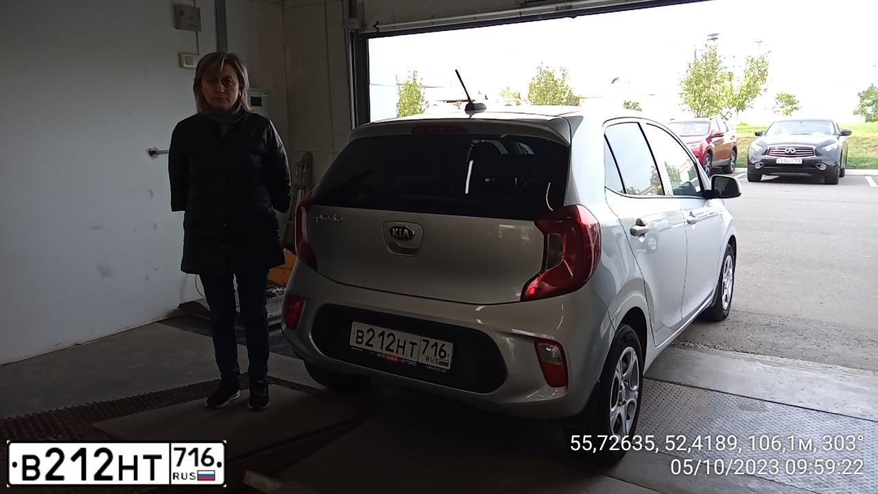 Фото автомобиля KIA PICANTO / MORNING, 2018 — госномер В212НТ716. Цвет: СЕРЕБРИСТЫЙ