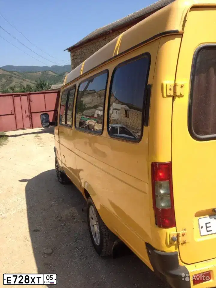 Фото автомобиля GAZ 3221 EL, 2005 — госномер О883МУ05. Цвет: ЖЕЛТЫЙ