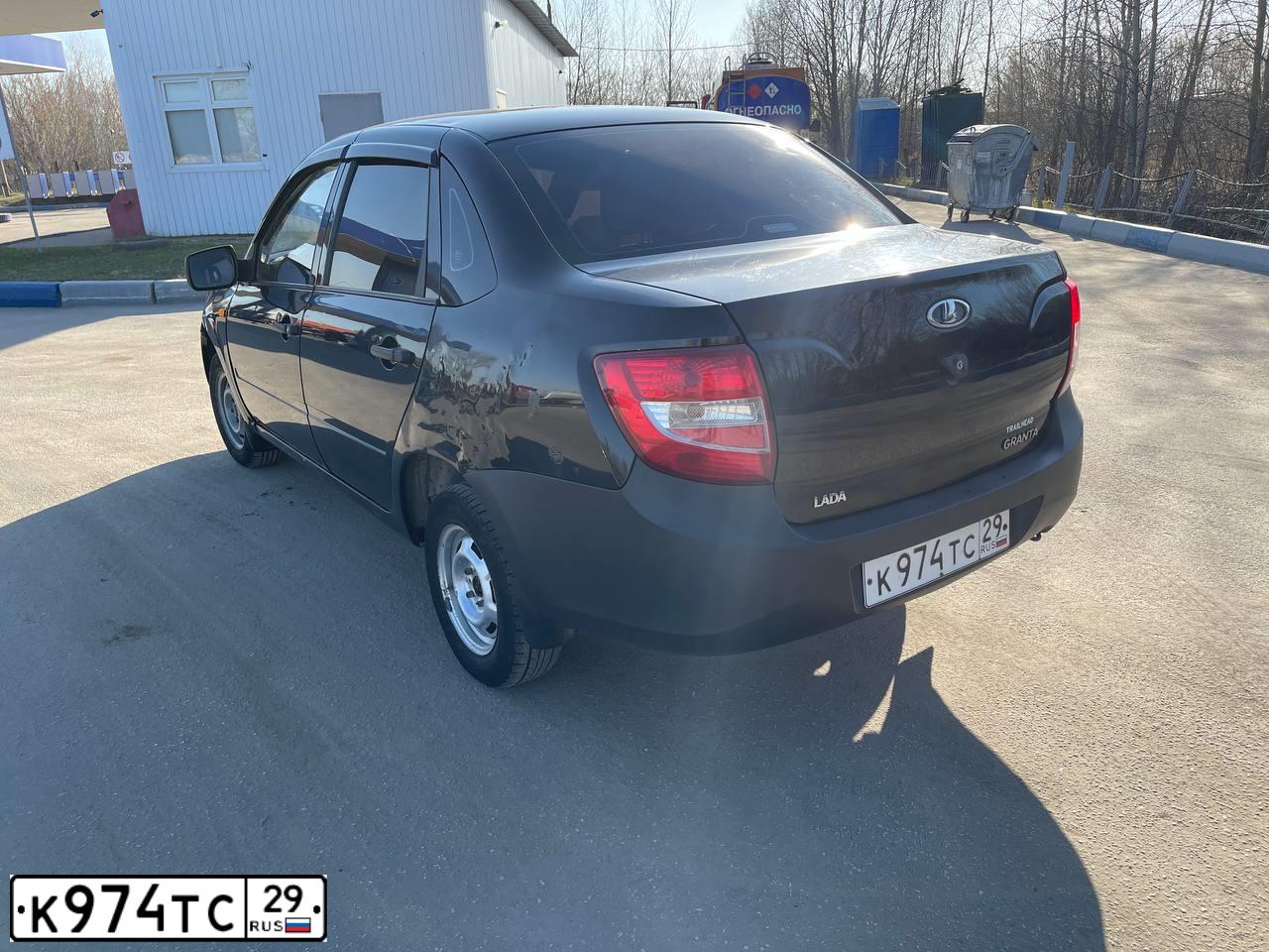 Фото автомобиля LADA 219060 LADA GRANTA, 2013 — госномер К752ХУ33. Цвет: ЧЕРНЫЙ