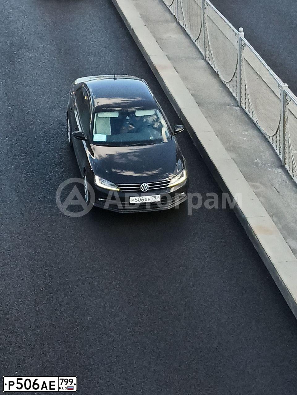 Фото автомобиля VOLKSWAGEN JETTA, 2017 — госномер Р506АЕ799. Цвет: ЧЕРНЫЙ