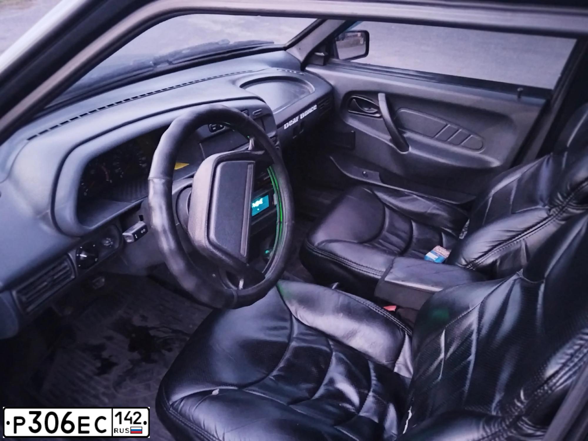 Фото автомобиля LADA 2114 SAMARA, 2010 — госномер Р306ЕС142. Цвет: СЕРО-СИНЕ-ЗЕЛЕНЫЙ