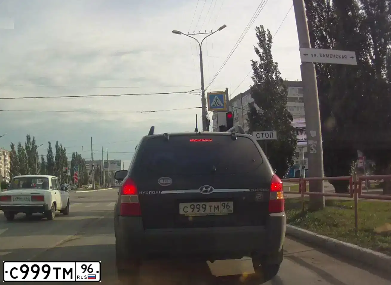 Фото автомобиля HYUNDAI TUCSON, 2006 — госномер С999ТМ96. Цвет: ЧЕРНЫЙ