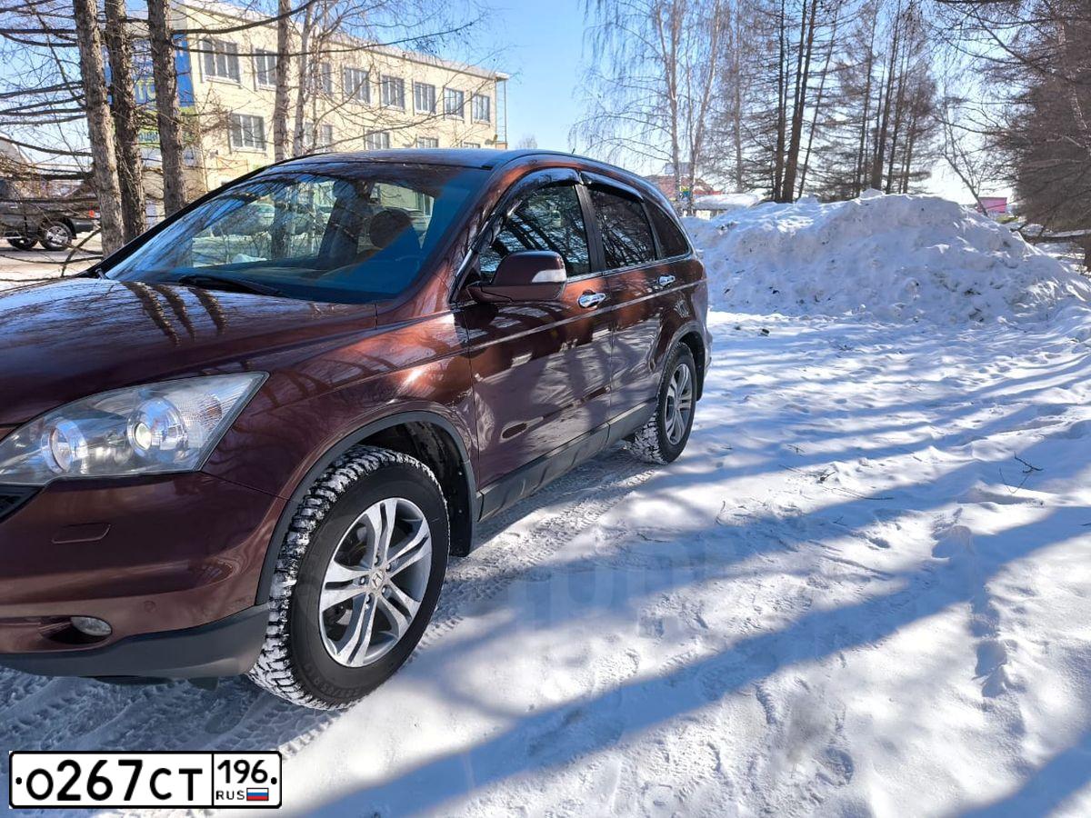 Фото автомобиля HONDA CR-V, 2011 — госномер О267СТ196. Цвет: Коричневый