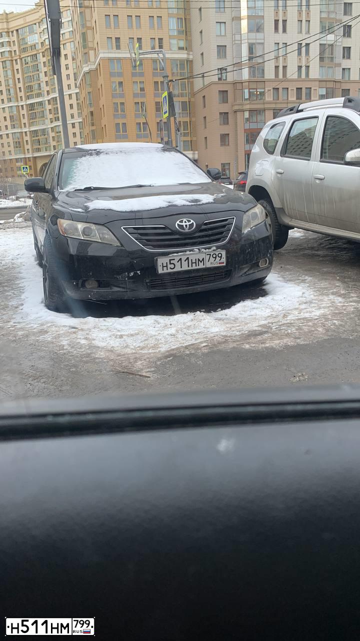 Фото автомобиля TOYOTA CAMRY, 2006 — госномер Н511НМ799. Цвет: ЧЕРНЫЙ