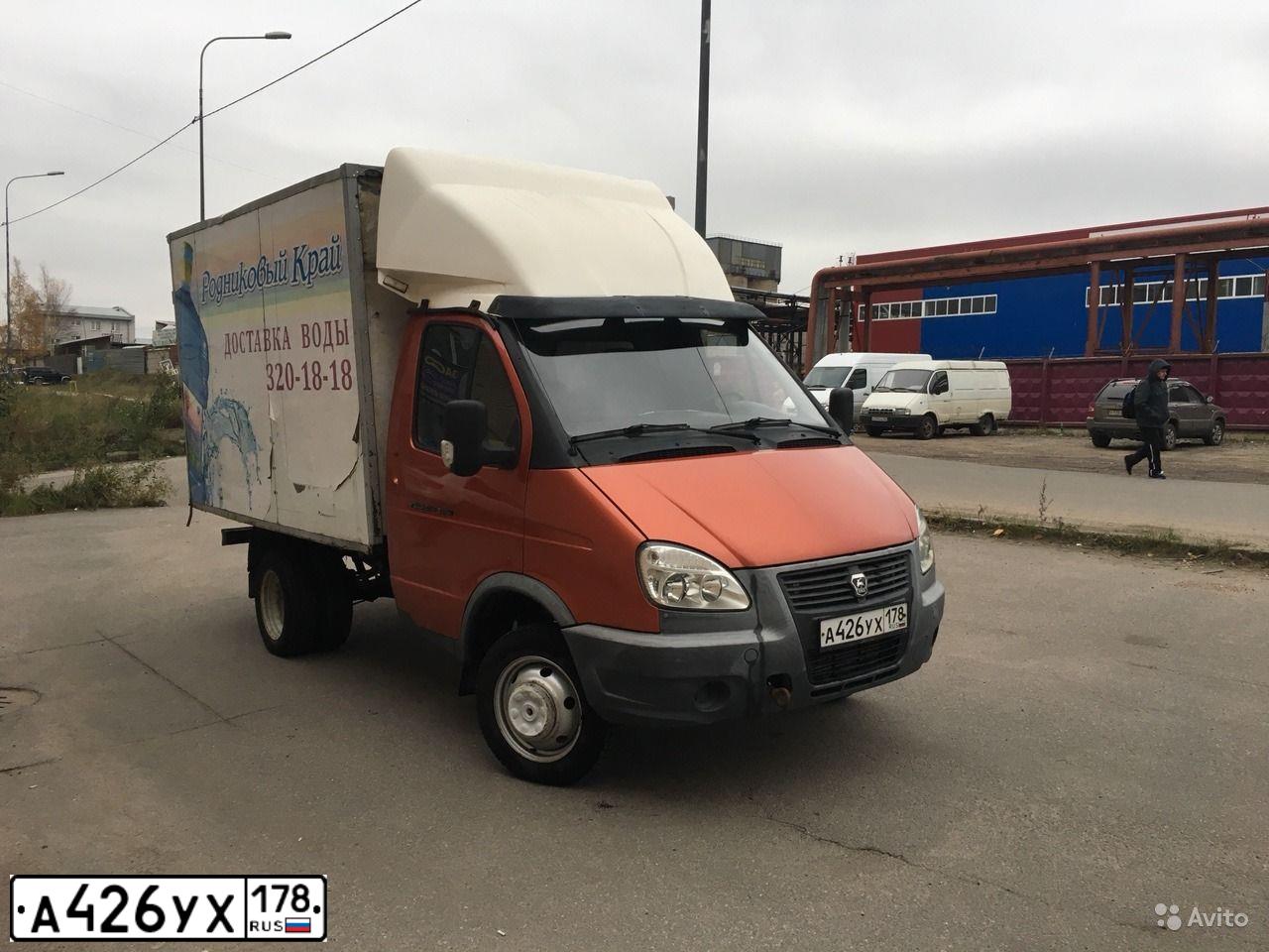 Фото автомобиля GAZ Z 3302 GAZEL, 2011 — госномер А426УХ178. Цвет: ОРАНЖЕВЫЙ