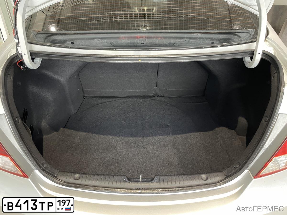 Фото автомобиля HYUNDAI SOLARIS, 2011 — госномер В413ТР197. Цвет: СЕРЫЙ