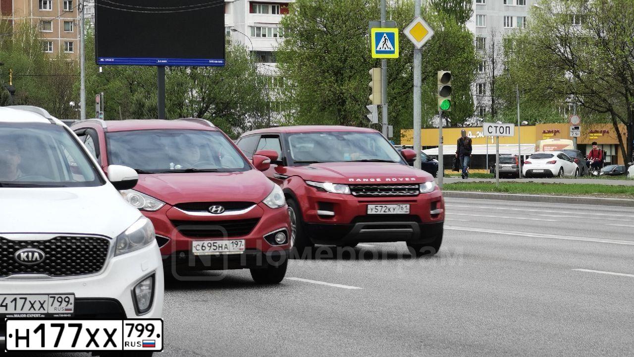 Фото автомобиля MERCEDES VITO, 2017 — госномер А097ВО550. Цвет: СЕРЫЙ