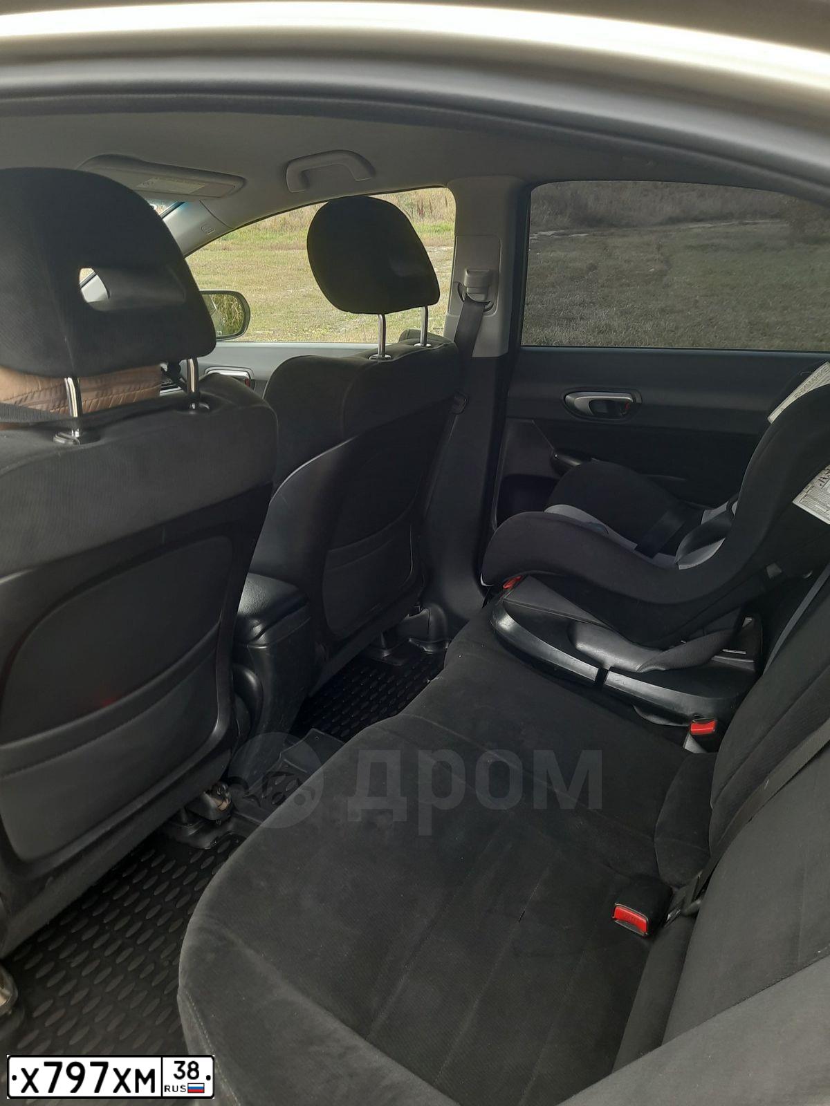 Фото автомобиля HONDA CIVIC, 2008 — госномер М608КР138. Цвет: СЕРО-ЗОЛОТИСТЫЙ