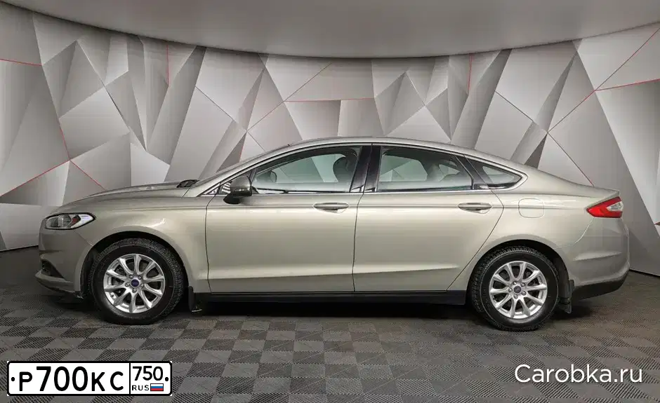 Фото автомобиля FORD MONDEO, 2015 — госномер В715ХС750. Цвет: БЕЖЕВЫЙ