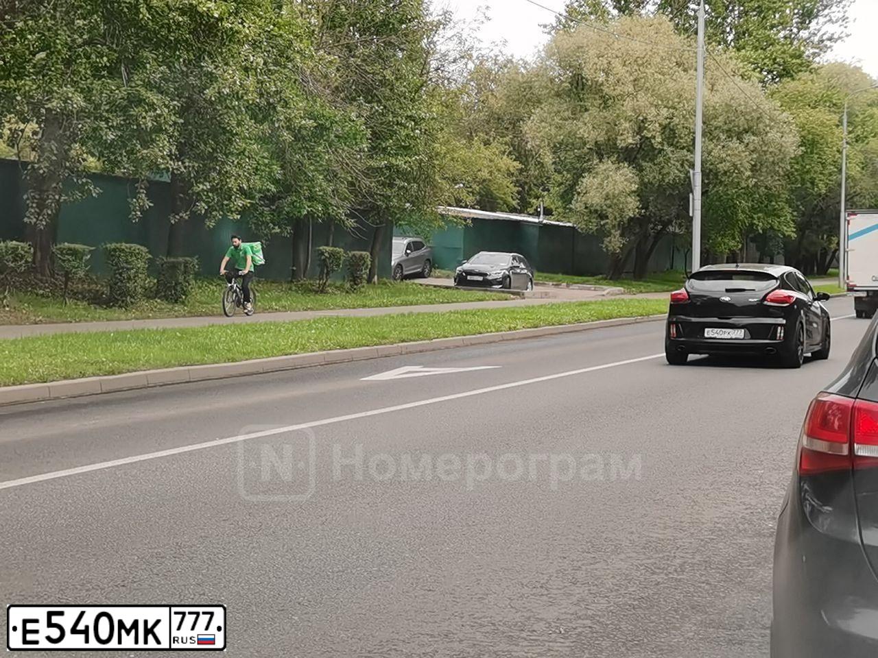 Фото автомобиля BMW X5, 2014 — госномер В455УХ77. Цвет: ЧЕРНЫЙ